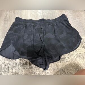 Lululemon Track That High Rise 3”